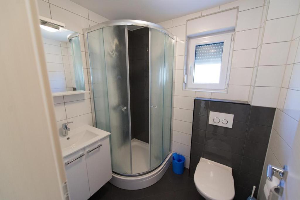 Apartments Karlo Baška Voda Kültér fotó