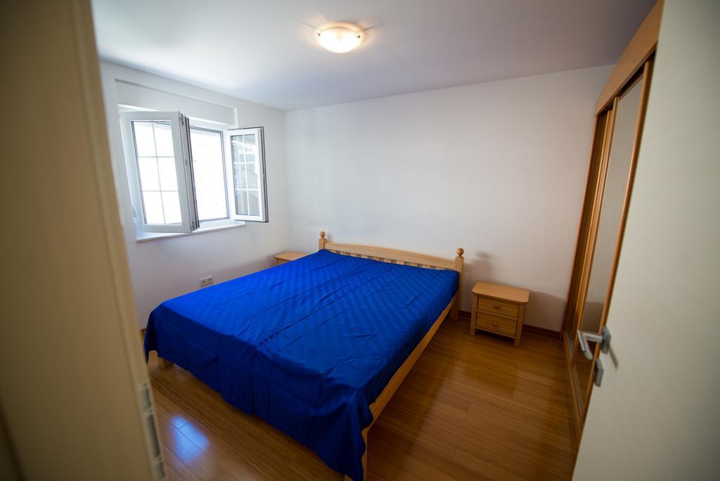 Apartments Karlo Baška Voda Kültér fotó