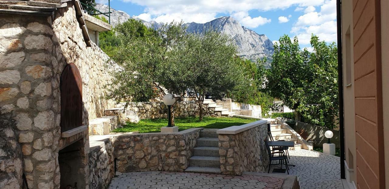 Apartments Karlo Baška Voda Kültér fotó